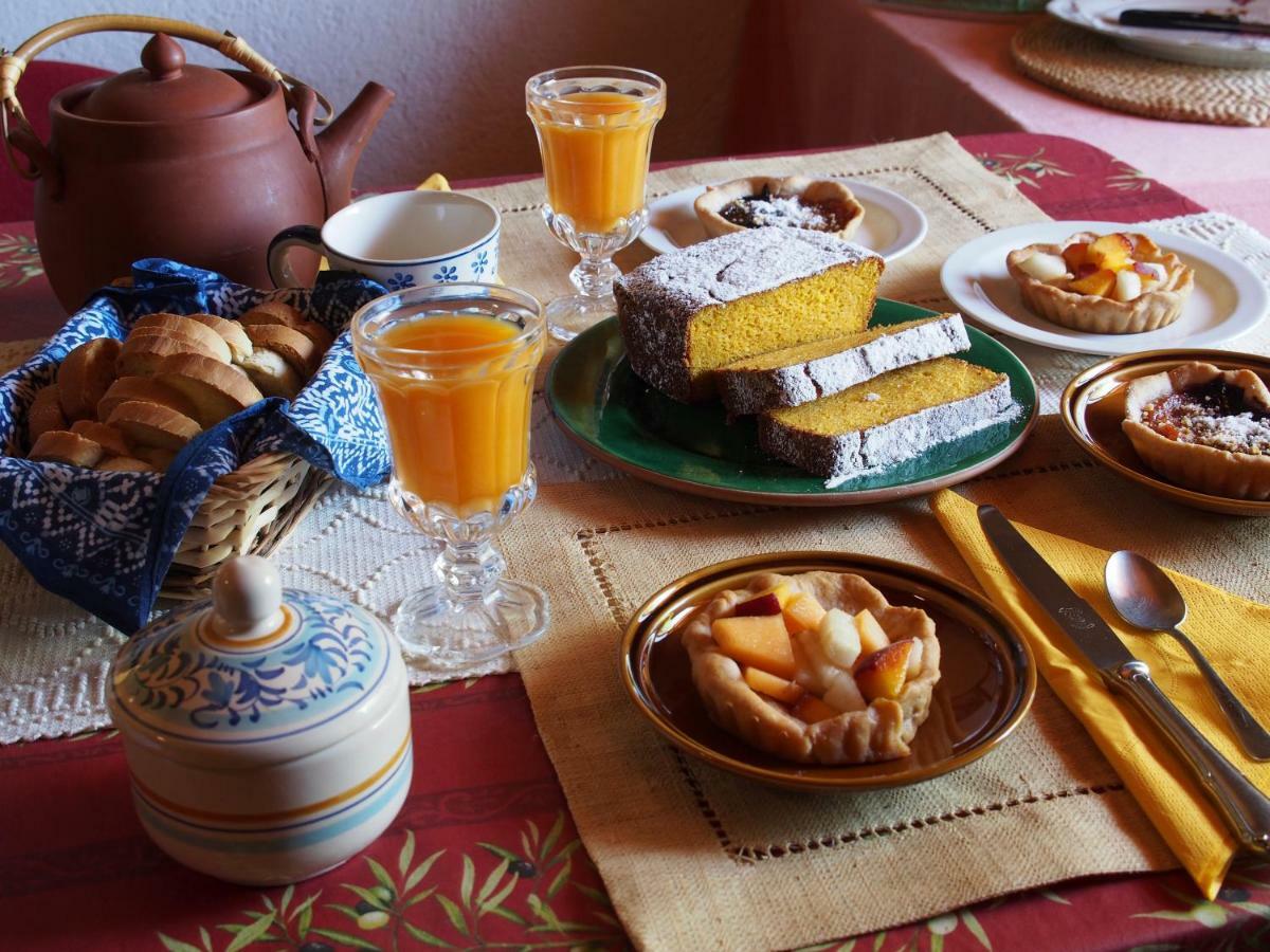 Casa La Valle, Gubbio, Frazione Santa Cristina Bed & Breakfast ภายนอก รูปภาพ