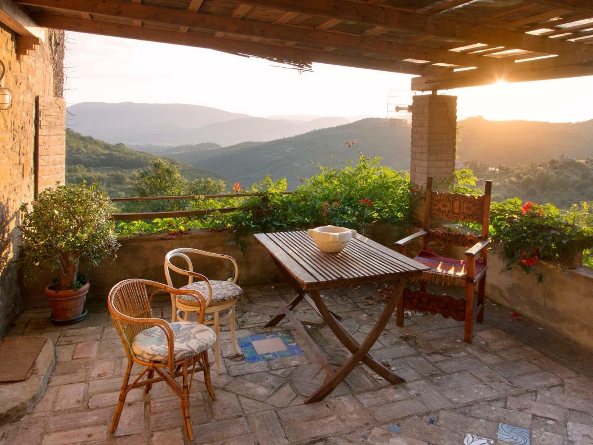 Casa La Valle, Gubbio, Frazione Santa Cristina Bed & Breakfast ภายนอก รูปภาพ